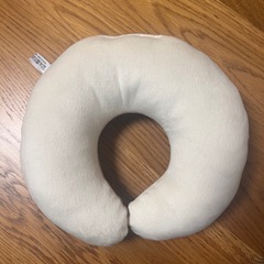 エールベベ　うたたねクッションの画像