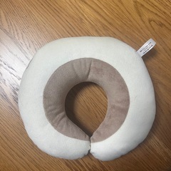 エールベベ　うたたねクッションの画像