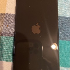 美品 SIMフリーiPhone se2の画像