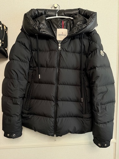 服/ファッション MONCLER