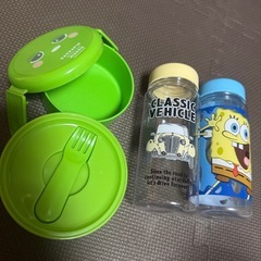 🌈ガチャピン　スポンジボブ　お弁当　水筒の画像