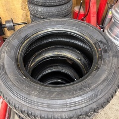 265/65R17  ダンロップ　夏タイヤ　ランクル　プラド等の画像