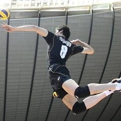 楽しいバレーボール一緒にやりませんか？？