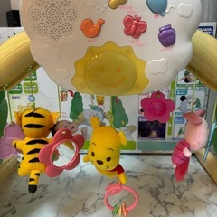 くまのプーさん6WAYジムにへんしんメリーの画像