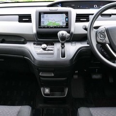 フリードハイブリッドの画像