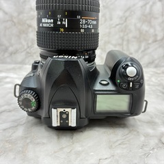 大特価❤️Nikon D50⭐️スマホ転送 初心者 すぐ使用 本格撮影 おまけ多！カメラ　デジタル一眼レフカメラの画像