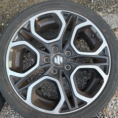 スイフトスポーツzc33sタイヤホイールの画像