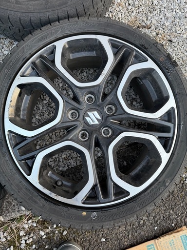 スイフトスポーツzc33sタイヤホイール