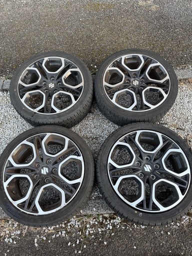スイフトスポーツzc33sタイヤホイール