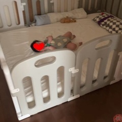 ベビーサークル、マット付きの画像