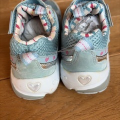 19cm スニーカー　新品未使用の画像
