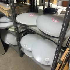 シーリングライト照明、扇風機などどれでも一つ2,000円！　取りに来てください！の画像