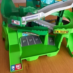 タカラトミートミカワールド 2つのコースをいったりきたり!ツインコースやまみちドライブの画像