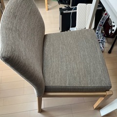 テーブル（サイズ可変式）、チェアー×2の画像