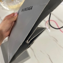 バレンシアガBOXの画像