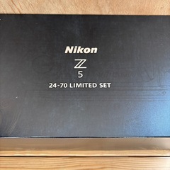 【美品】Nikon Z5 + 24-70mm f4 S レンズキットの画像