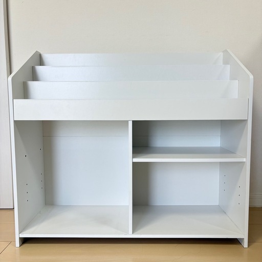 美品　ニトリ 絵本ラック