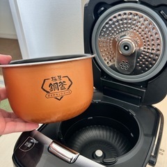 炊飯器の画像