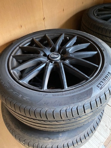 pirelli powergy夏タイヤ　　1シーズンのみ使用