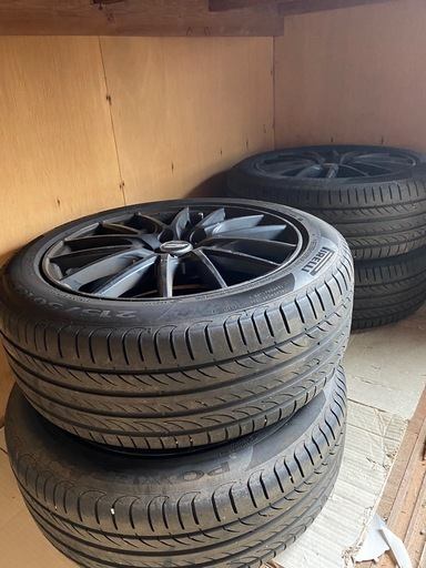 pirelli powergy夏タイヤ　　1シーズンのみ使用