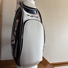 BRIDGESTONEキャディバッグの画像
