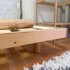 ベットフレーム、マットレスの画像