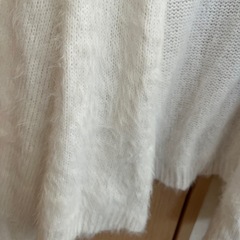 白ふわふわカーディガンの画像