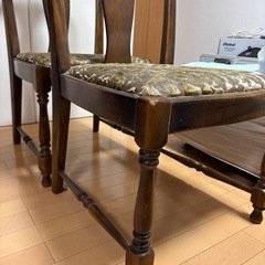 木製ダイニングチェア 花柄 ２脚セットの画像