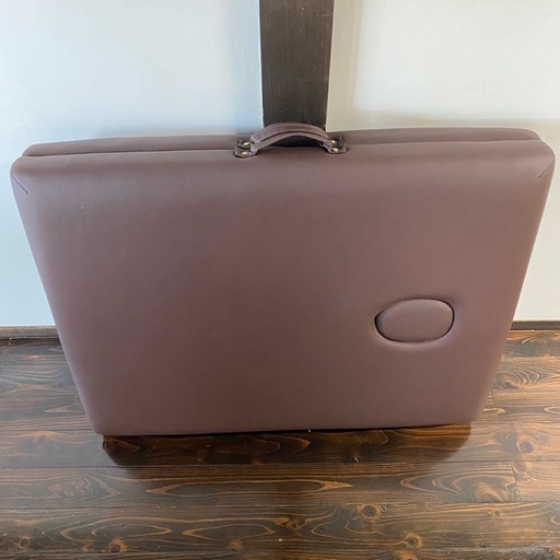 新品★軽量 折りたたみ マッサージベッド 有孔 木製 施術用 エステ 整体 ベッド