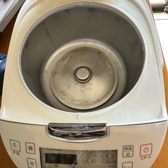 炊飯器の画像