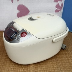 美品 タイガー炊飯器　　　の画像