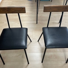 ダイニングテーブル(イス2脚)の画像