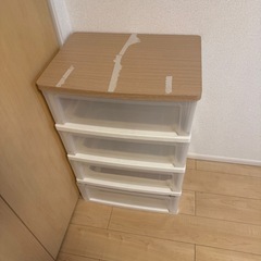 衣装ケース 4段の画像