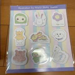 NiziU ファンクラブ特典グッズの画像