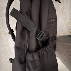 【超美品】NEWE RA ニューエラ バックパック 33Lブラックの画像