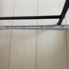 〈美品〉 洗濯機用スチールラック 2段棚付　　　　 横幅拡張可能の画像