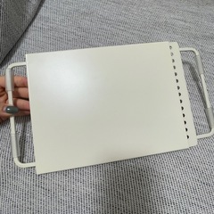 3coins🌟キッチングッズ🌟伸縮調理台の画像