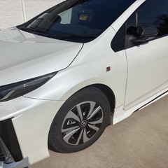希少 TOYOTA プリウスPHV GRの画像