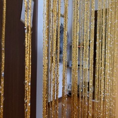 ひものれん ラメ糸 ストリングカーテン 間仕切り  目隠し おしゃれ キラキラ 90×200cm
の画像