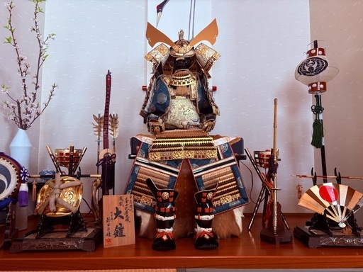 兜　人形