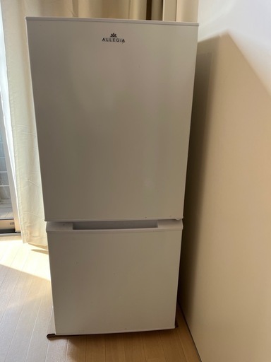 アレジア ノンフロン式小型冷蔵庫 AR-BC140-NW 2021年製 138L 定価の80 