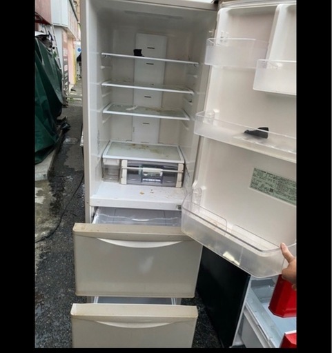 NO B780?福岡市内配送設置無料✨?日立 HITACHI 冷凍冷蔵庫 まんなか野菜タイプ 真空チルド （315L・右開き） 3ドア