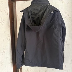 THE NORTH FACEのマウンテンパーカーですの画像