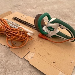 マキタ 350mm生垣バリカン ヘッジトリマー MUH3501 電源コード10m付　動作確認済の画像