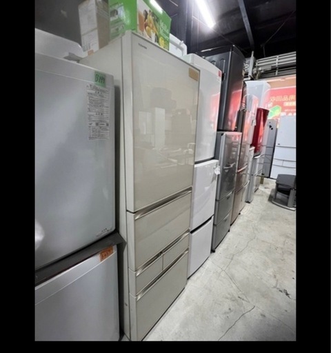 NO B741?福岡市内配送設置無料✨?東芝 TOSHIBA 片開きタイプ 冷凍冷蔵庫（410L・右開き） 5ドア ラピスアイボリー 