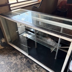 ビンテージガラスショーケースの画像