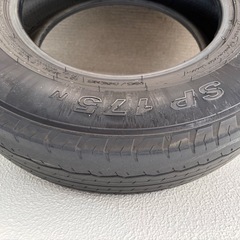 体幹トレーニングにハイエースタイヤの画像