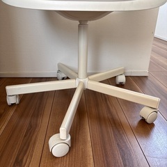 IKEA 学習椅子の画像