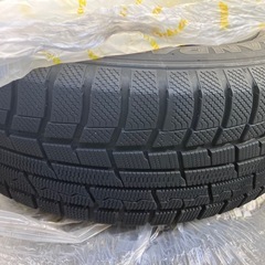 スタッドレスタイヤホイール付き215/65R164 本の画像