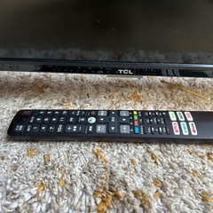 美品✨2022年製 TCL 40インチ 液晶テレビ 40S516 リモコン付きの画像